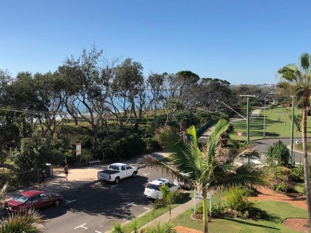 Camargue Beachfront Apartments Maroochydore Εξωτερικό φωτογραφία
